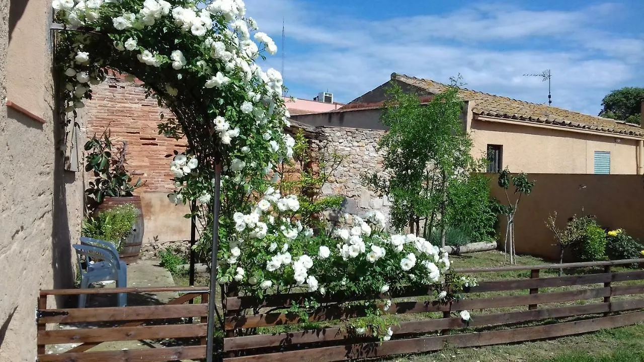 Country house Mas De Les Canyes Guest House Vilamalla Spain