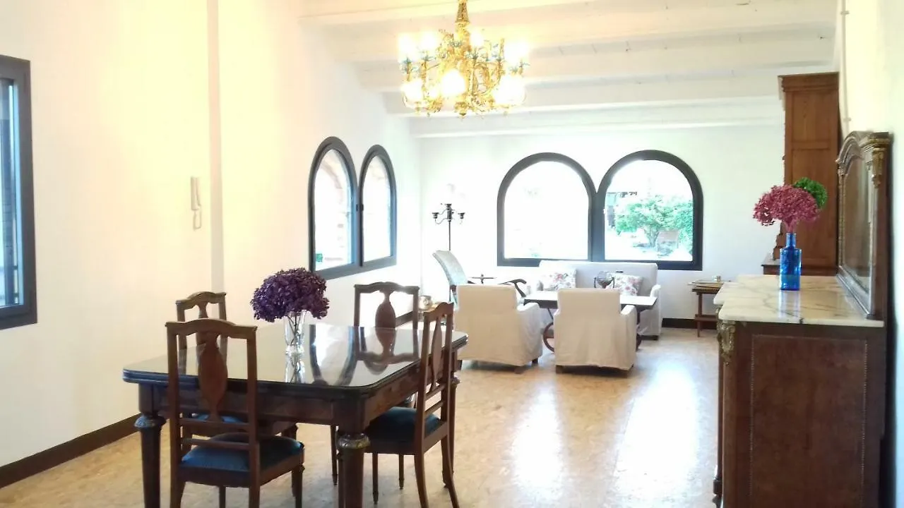 Mas De Les Canyes Guest House Vilamalla 0*,